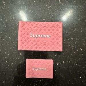 Trimmer and shaver Grips.Non Slip bands set of 3 (pink)